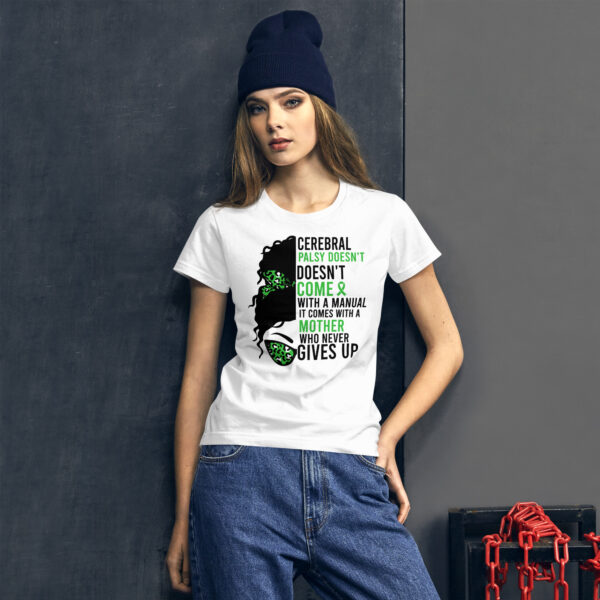 Women's short sleeve t-shirt - Image 3